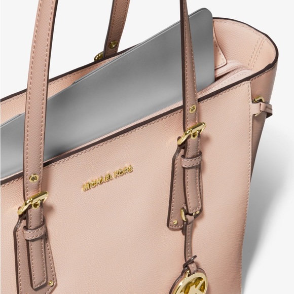 Michael Kors Voyager Two-Tone Leather Tote - Picture 4 of 8